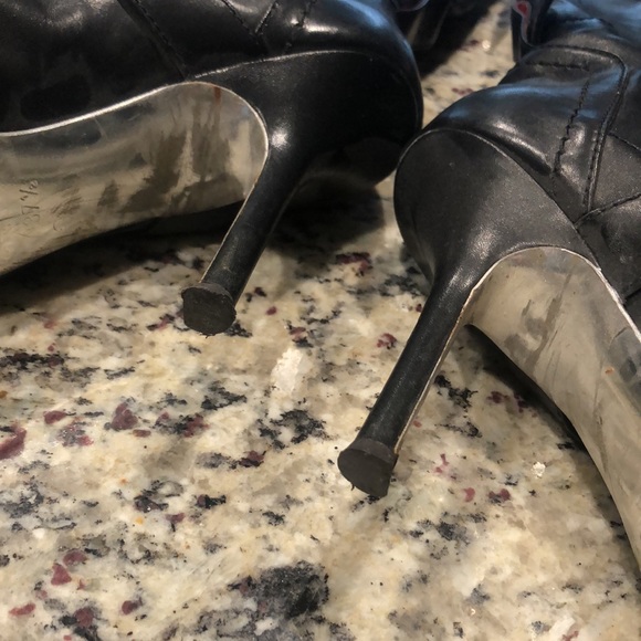 DSQUARED2  black and red high heel boots. Size 37 1/2 - Picture 6 of 9